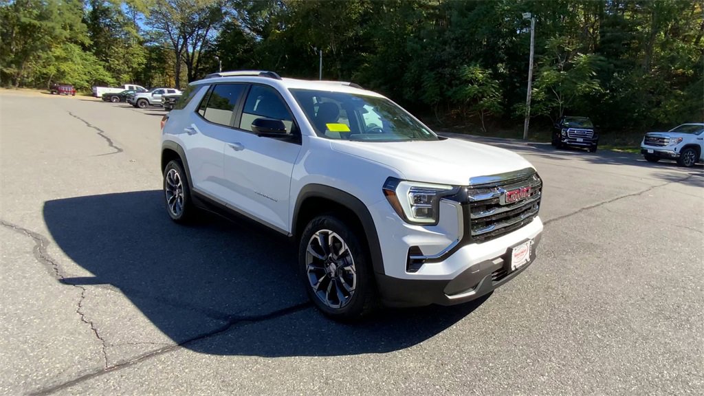 New 2026 GMC Terrain Elevation w/ Elevation Premium Package image 2