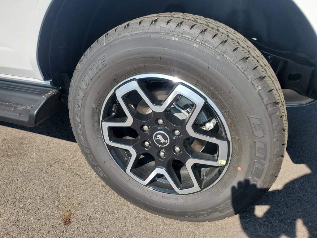 New 2025 Ford Bronco Badlands image 14