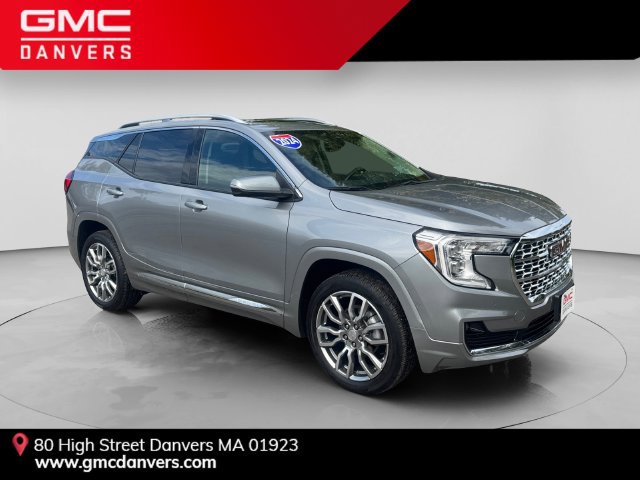Used 2024 GMC Terrain Denali w/ Denali Premium Package