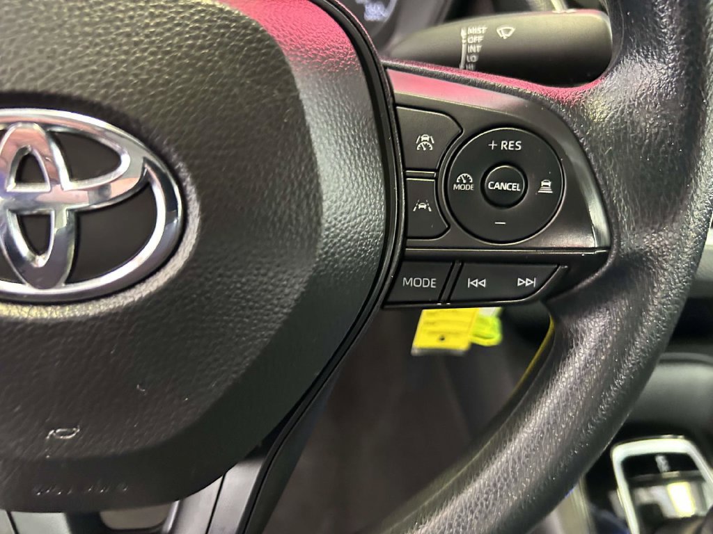 Certified 2025 Toyota Corolla LE FWD image 20