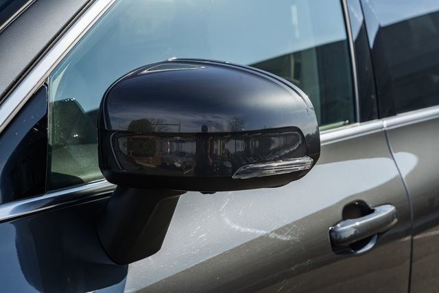 Used 2023 Volvo XC60 T8 Plus image 15