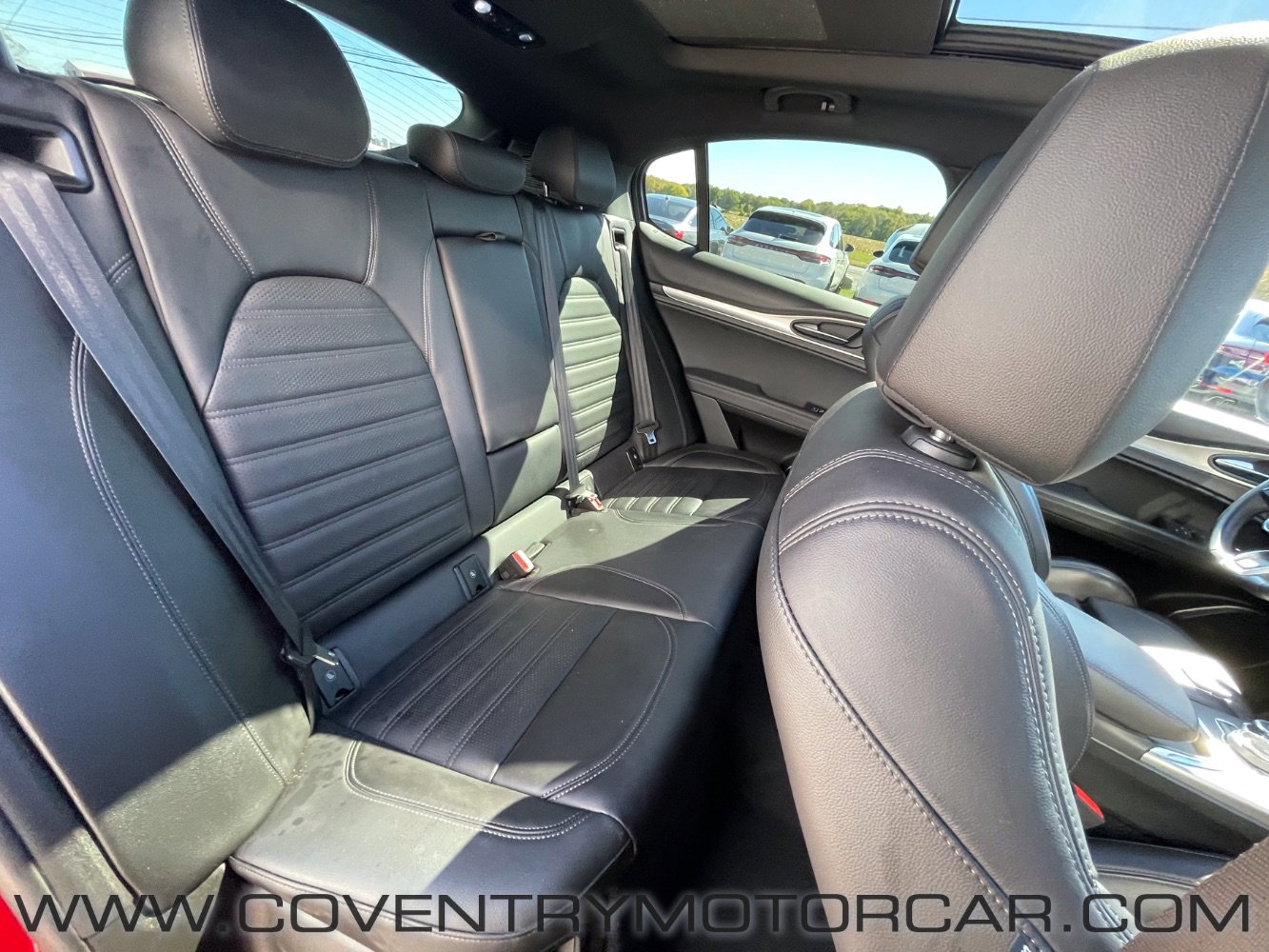 Used 2022 Alfa Romeo Stelvio Veloce image 29