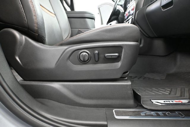 Used 2020 GMC Sierra 1500 AT4 w/ AT4 Premium Package AWD/4WD image 43