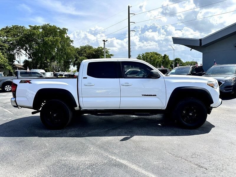 Used 2023 Toyota Tacoma SR5 RWD image 4