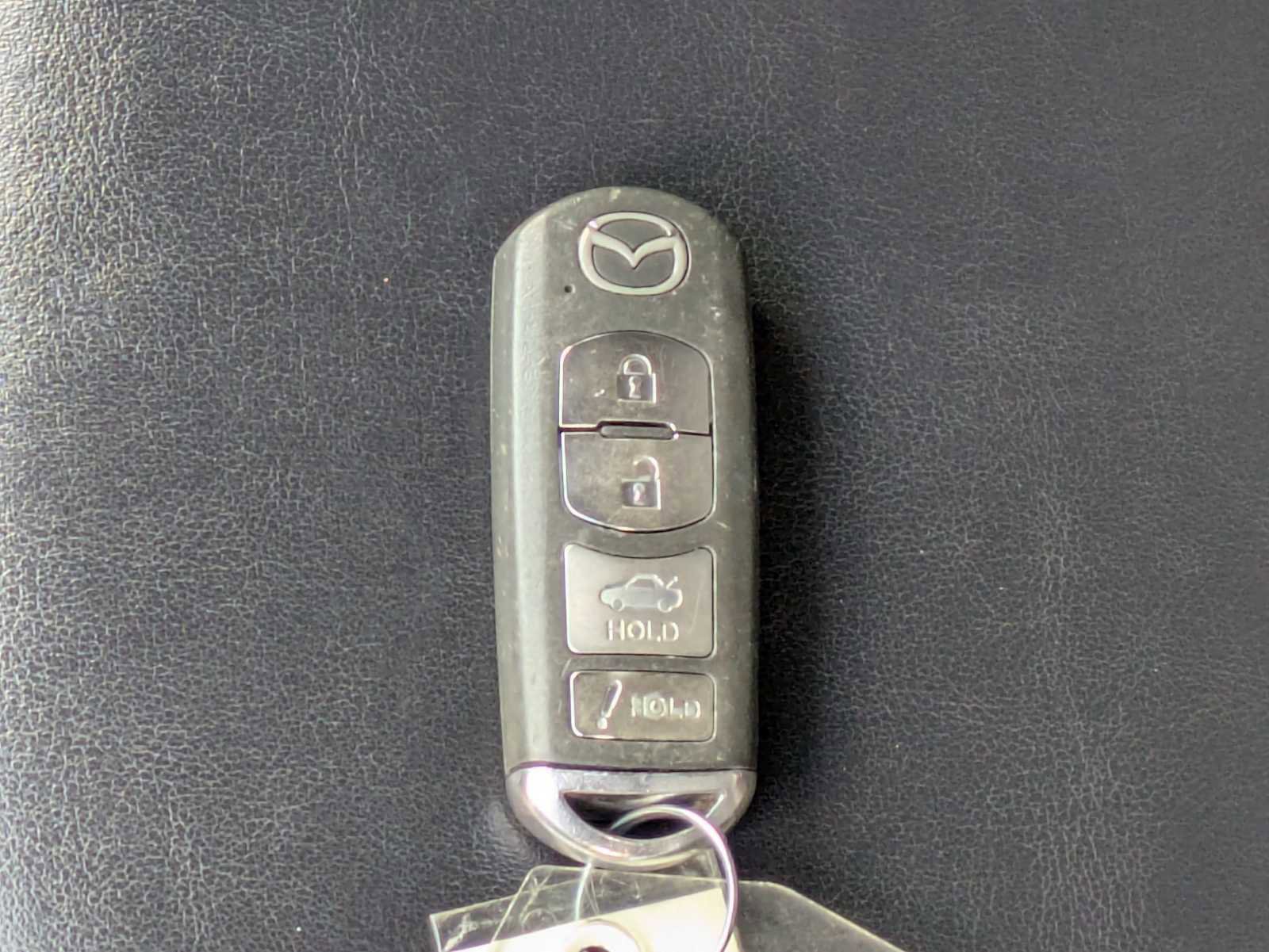 Used 2018 MAZDA MAZDA3 Touring image 31