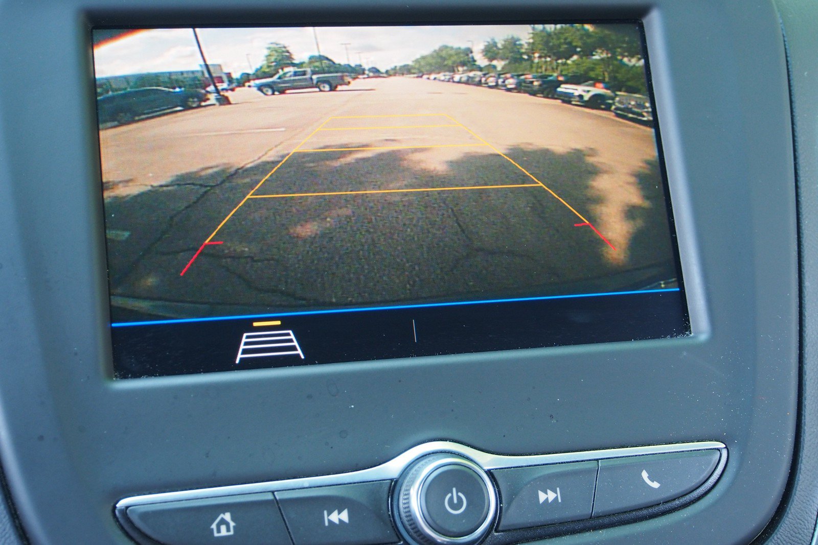 Used 2021 Chevrolet Equinox LS w/ LS Convenience Package FWD image 27