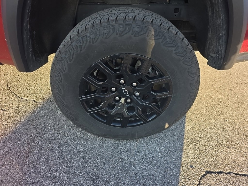 Used 2024 Chevrolet Colorado Trail Boss w/ Advanced Trailering Package image 10