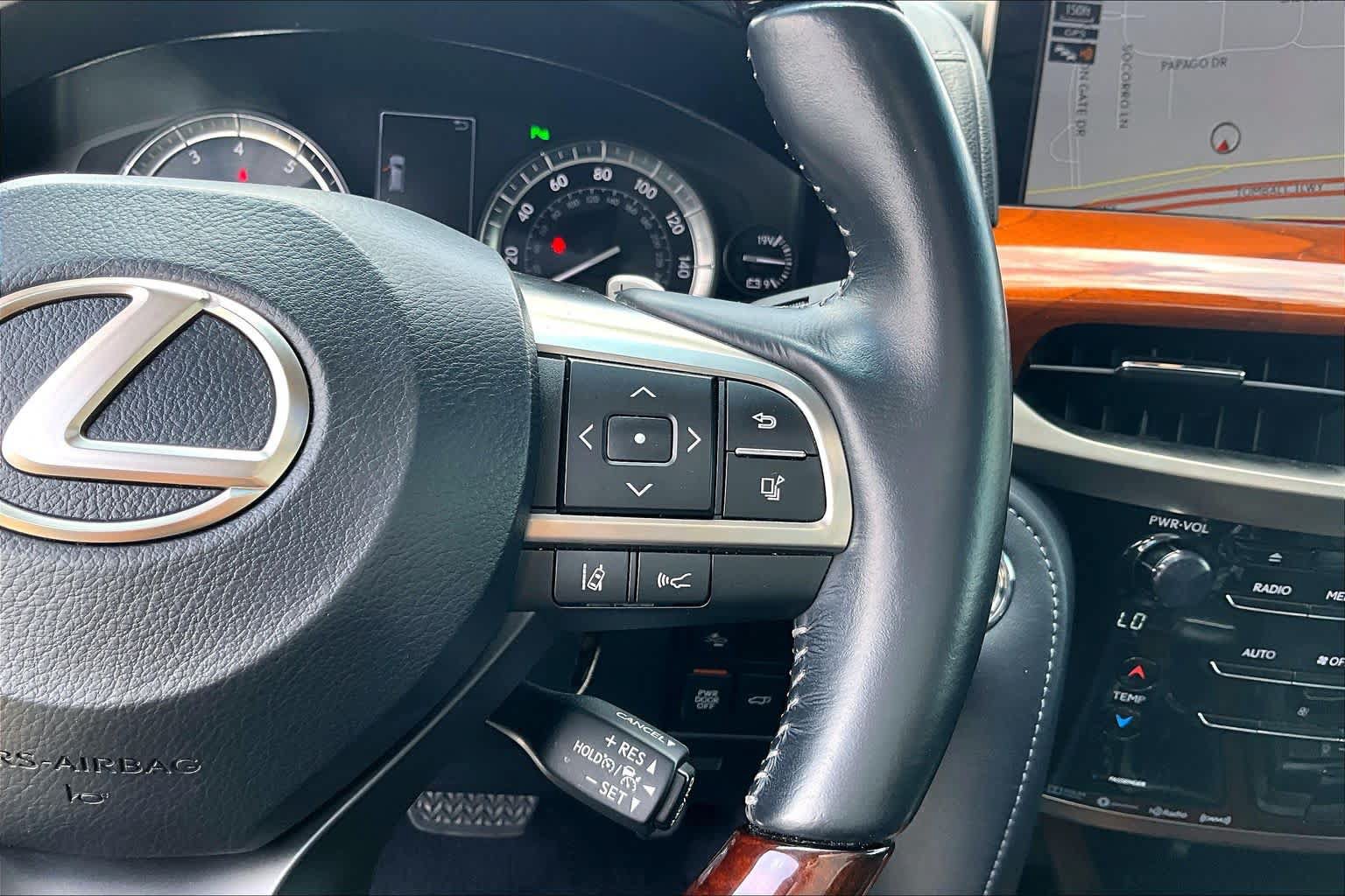 Used 2017 Lexus LX 570 4WD image 23
