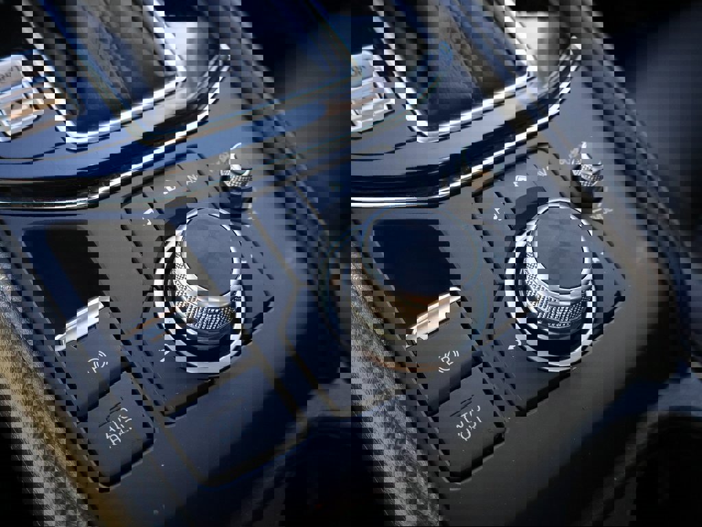 Used 2020 MAZDA CX-5 Touring image 38