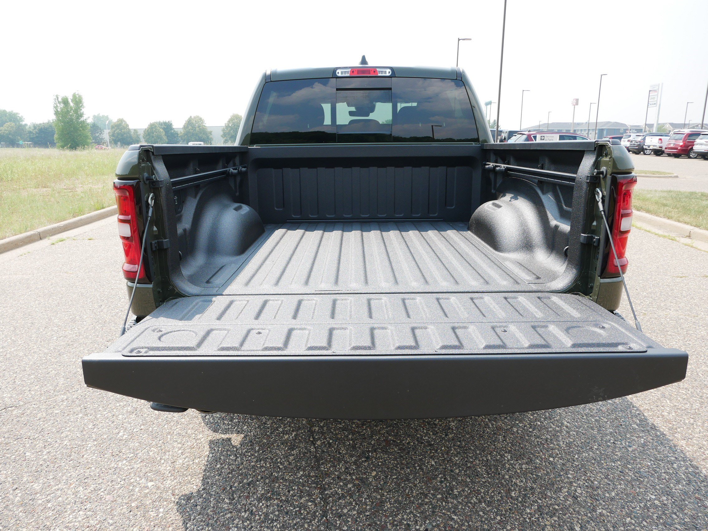 New 2026 RAM 1500 Express AWD/4WD image 6
