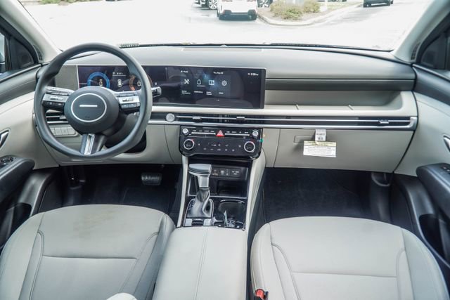Used 2025 Hyundai Tucson SEL FWD image 5