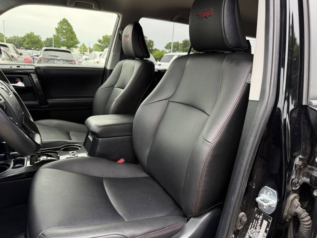 Used 2020 Toyota 4Runner TRD Off-Road Premium AWD/4WD image 28
