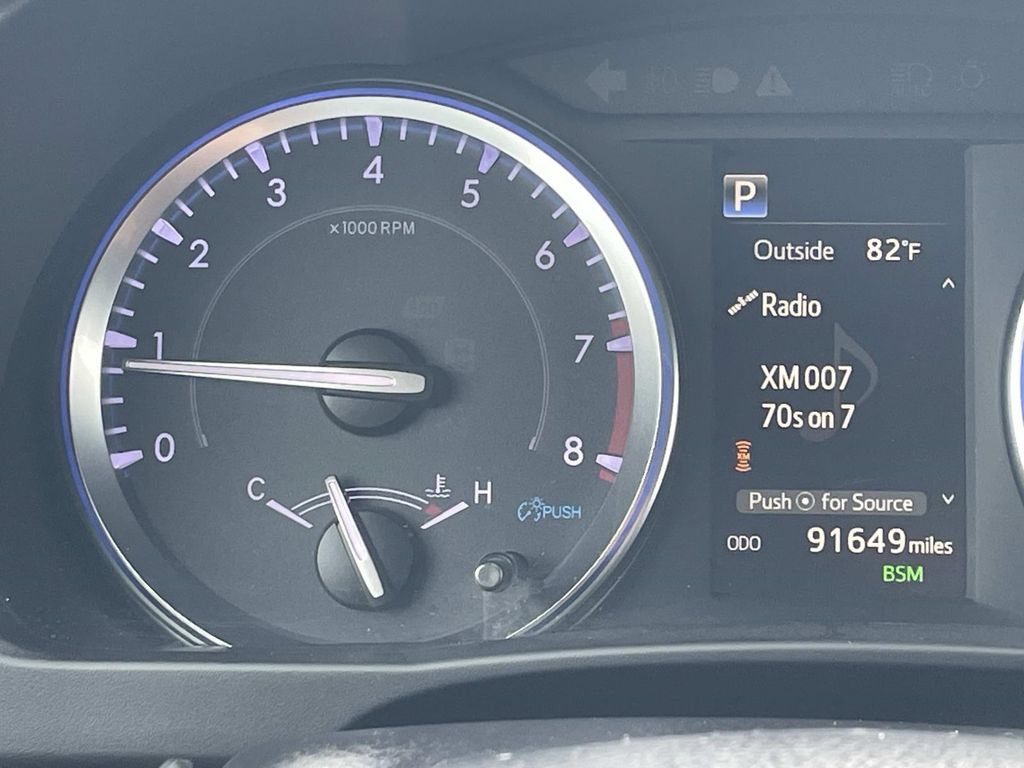 Used 2019 Toyota Highlander XLE FWD image 30