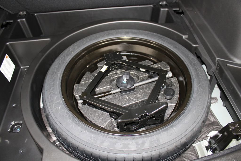 New 2025 Chevrolet Blazer LT w/ Midnight/Sport Edition image 28