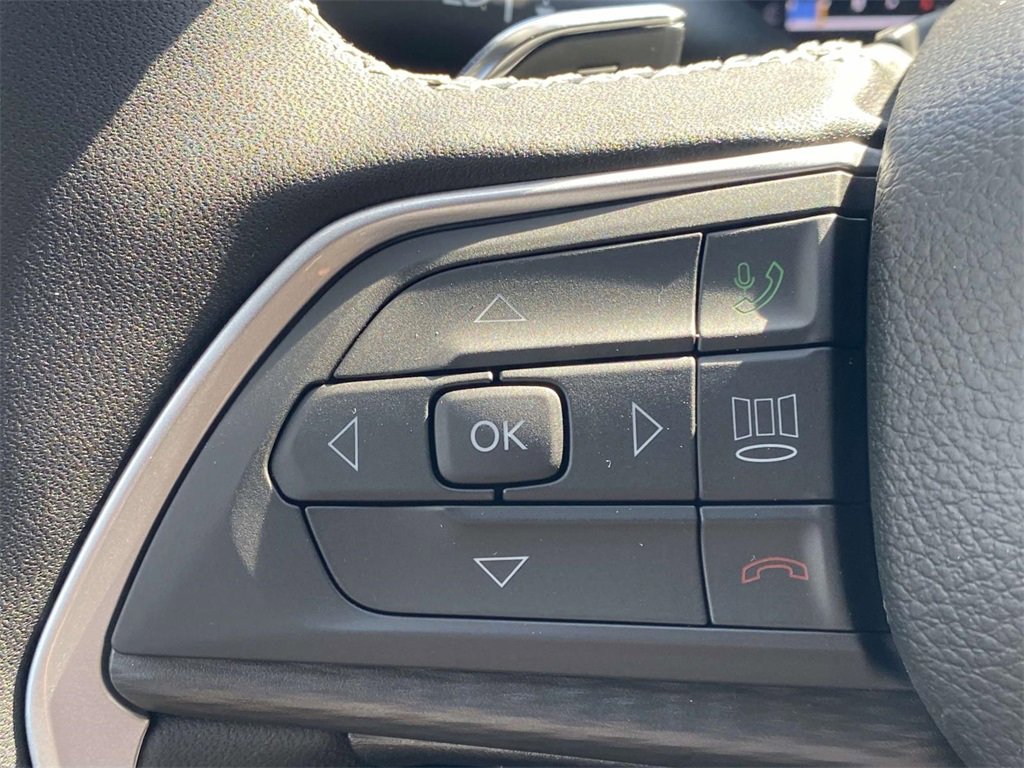 New 2025 Jeep Grand Cherokee Laredo image 28