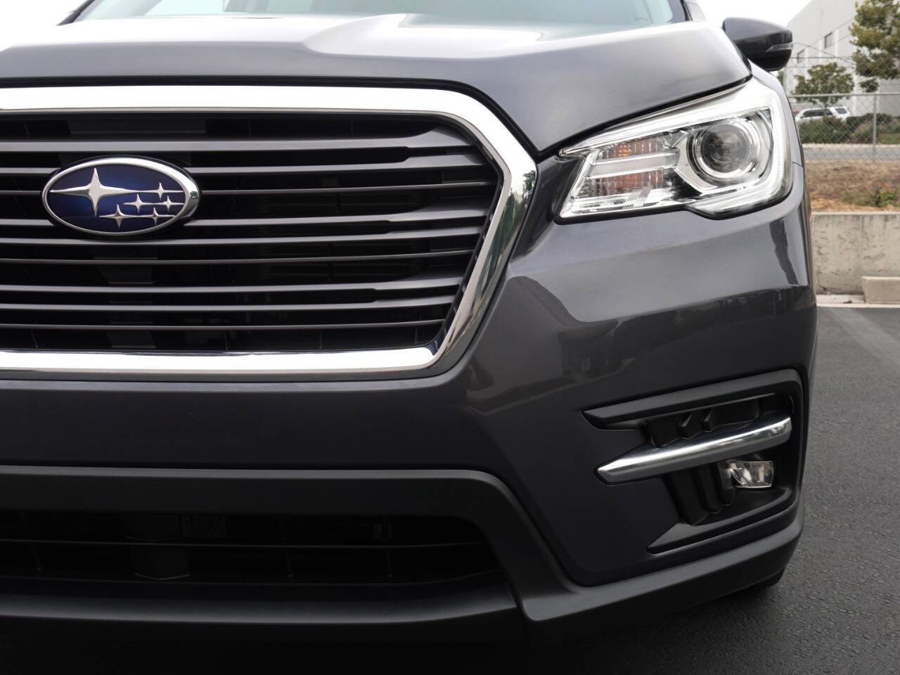 Used 2019 Subaru Ascent Limited w/ Popular Package #2 AWD/4WD image 4
