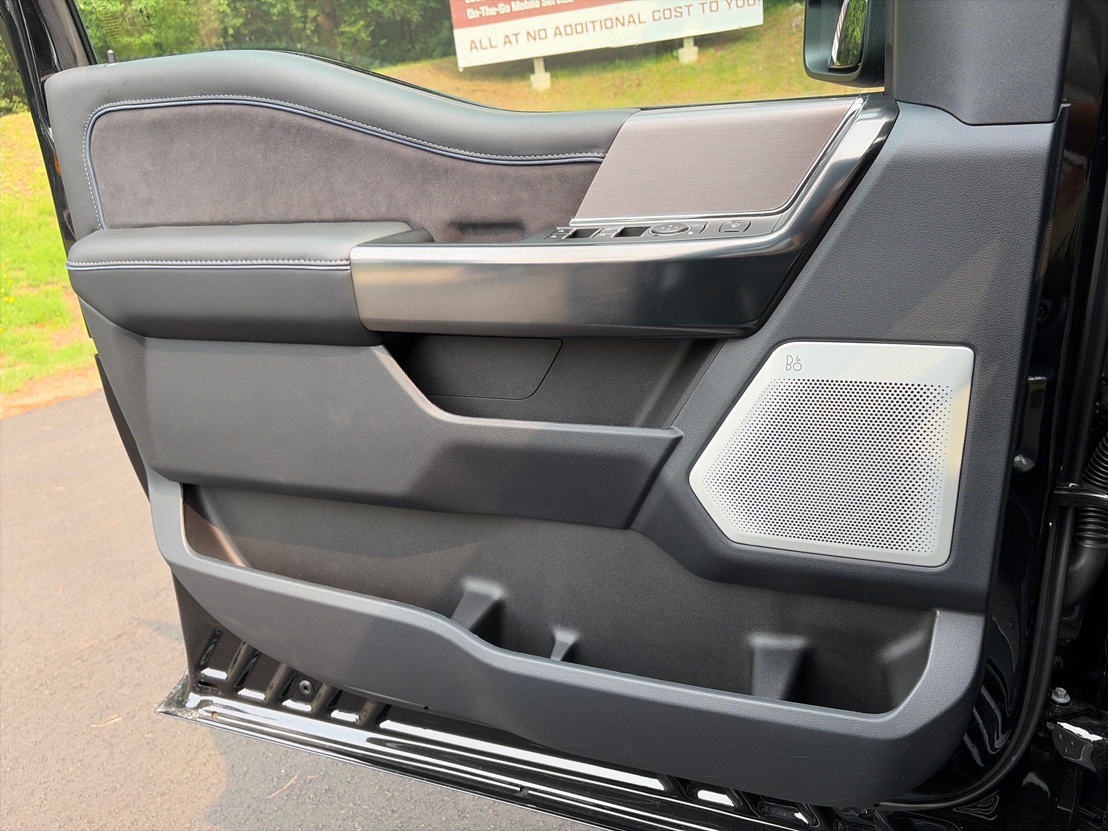 New 2026 Ford F250 Platinum AWD/4WD image 15