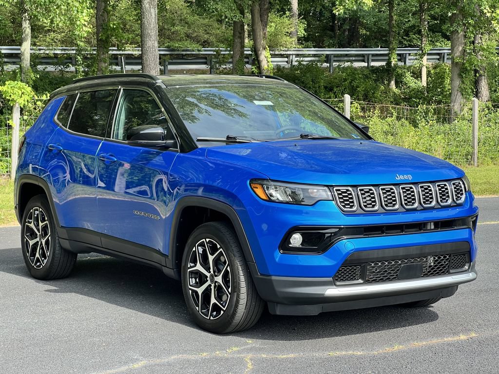 Certified 2025 Jeep Compass Limited AWD/4WD image 1