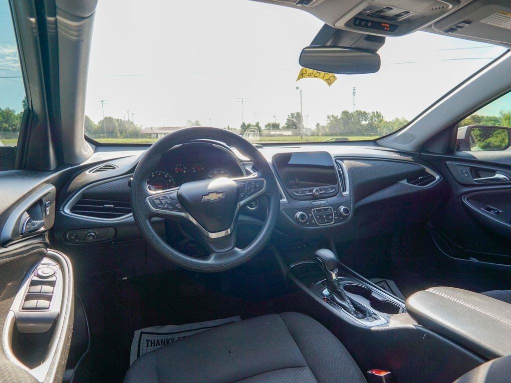 Used 2023 Chevrolet Malibu LT w/ Driver Confidence Package FWD image 12