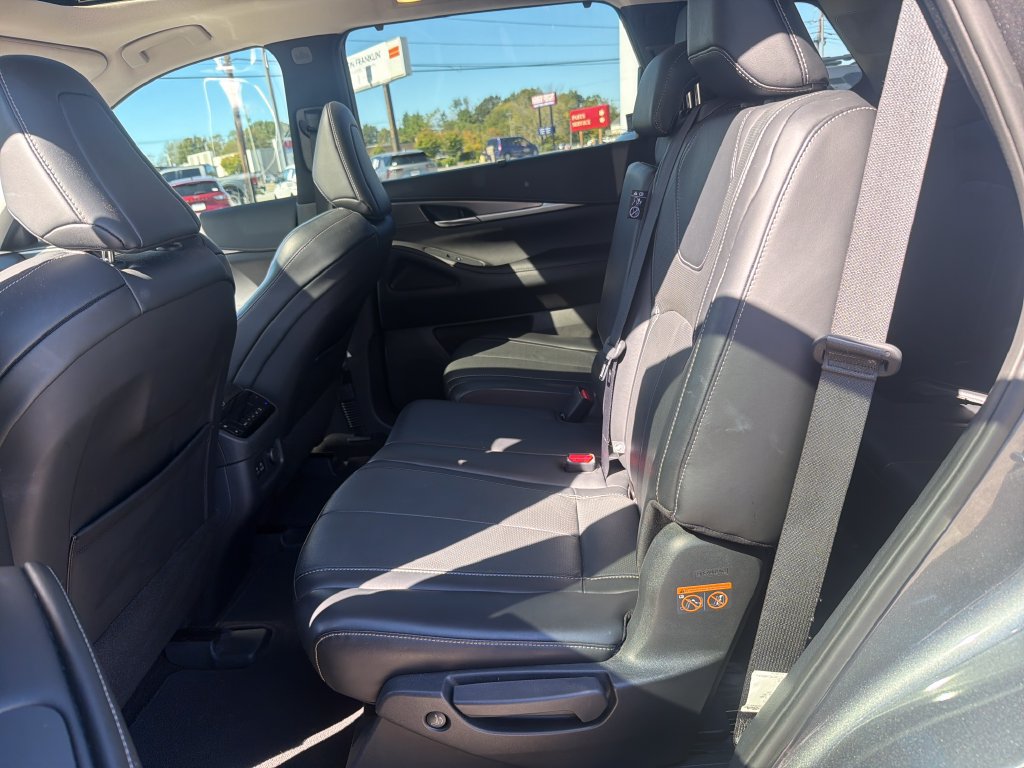 Used 2023 INFINITI QX60 Luxe w/ Cargo Package AWD/4WD image 15