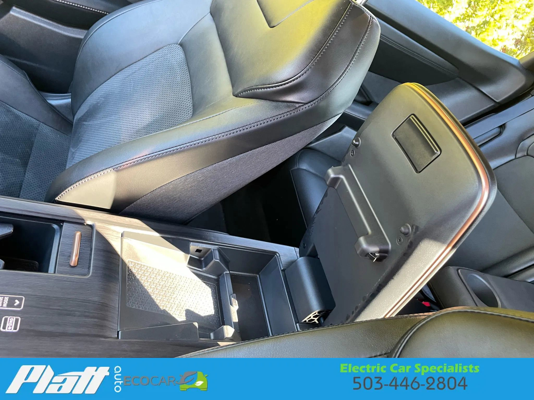 Used 2024 Nissan Ariya Engage e-4ORCE Sport Utility 4 image 27