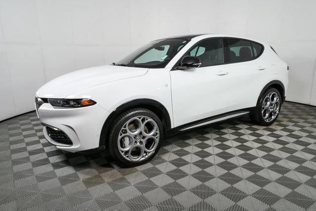 Used 2024 Alfa Romeo Tonale Ti AWD/4WD image 27