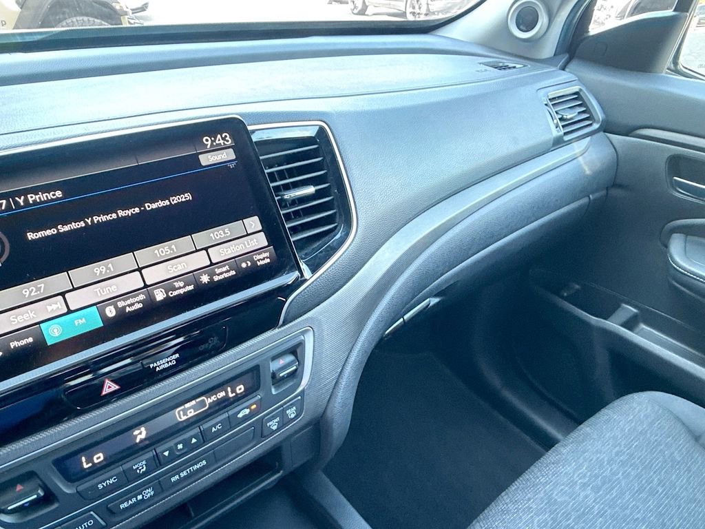 Used 2024 Honda Ridgeline Sport image 24