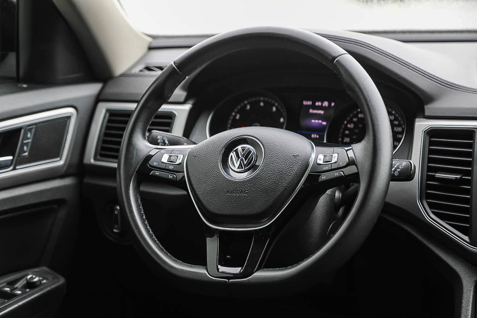Used 2019 Volkswagen Atlas SE AWD/4WD image 15