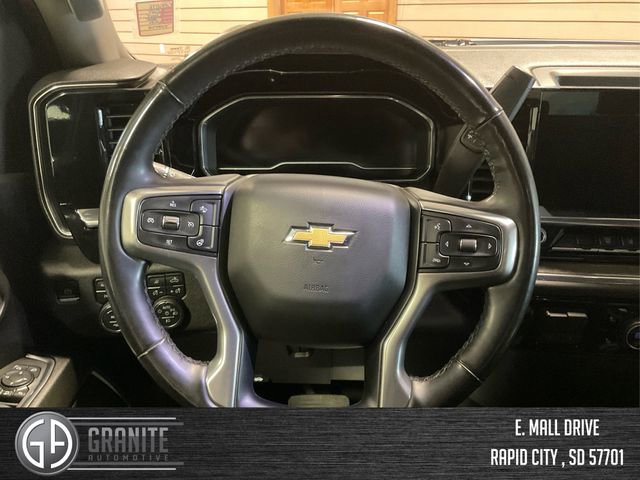 Used 2024 Chevrolet Silverado 2500 LTZ image 17
