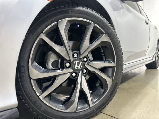 Used 2018 Honda Civic Sport Touring image 29
