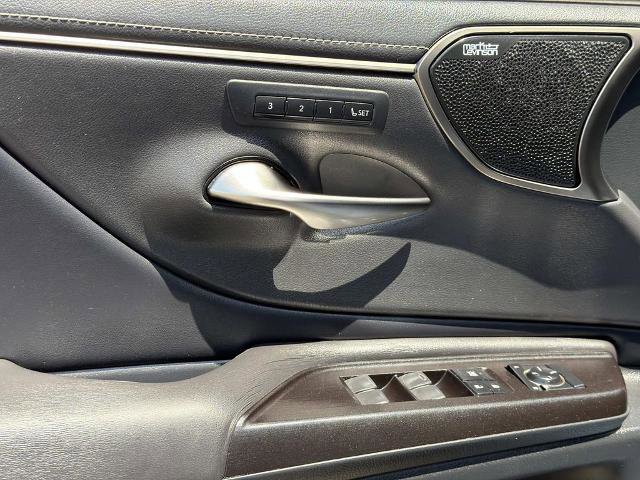 Used 2019 Lexus ES 350 F Sport w/ Accessory Package 2 FWD image 22