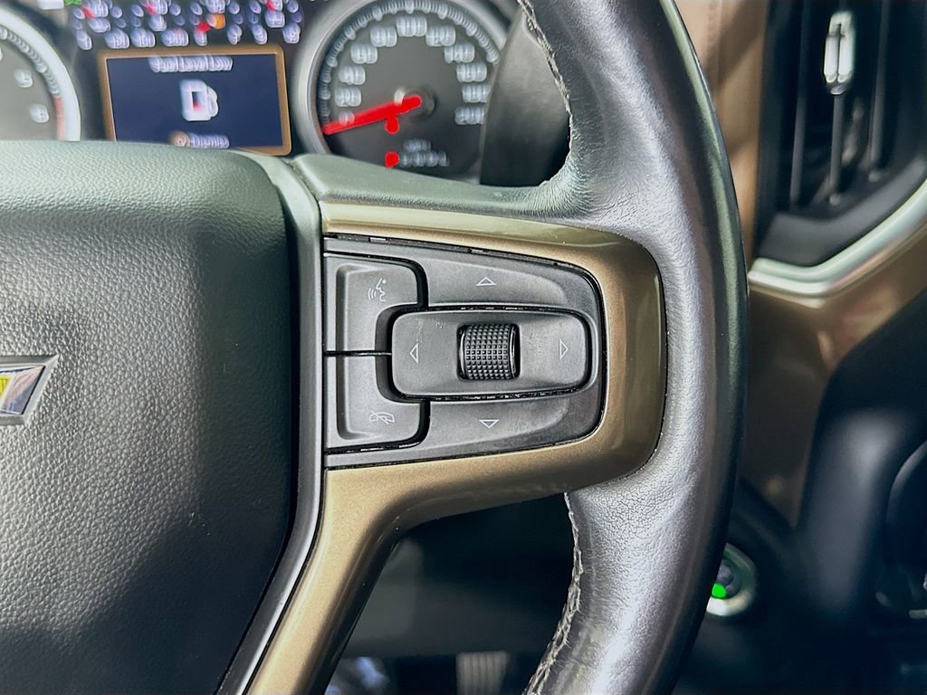 Used 2021 Chevrolet Silverado 1500 High Country w/ Technology Package AWD/4WD image 24