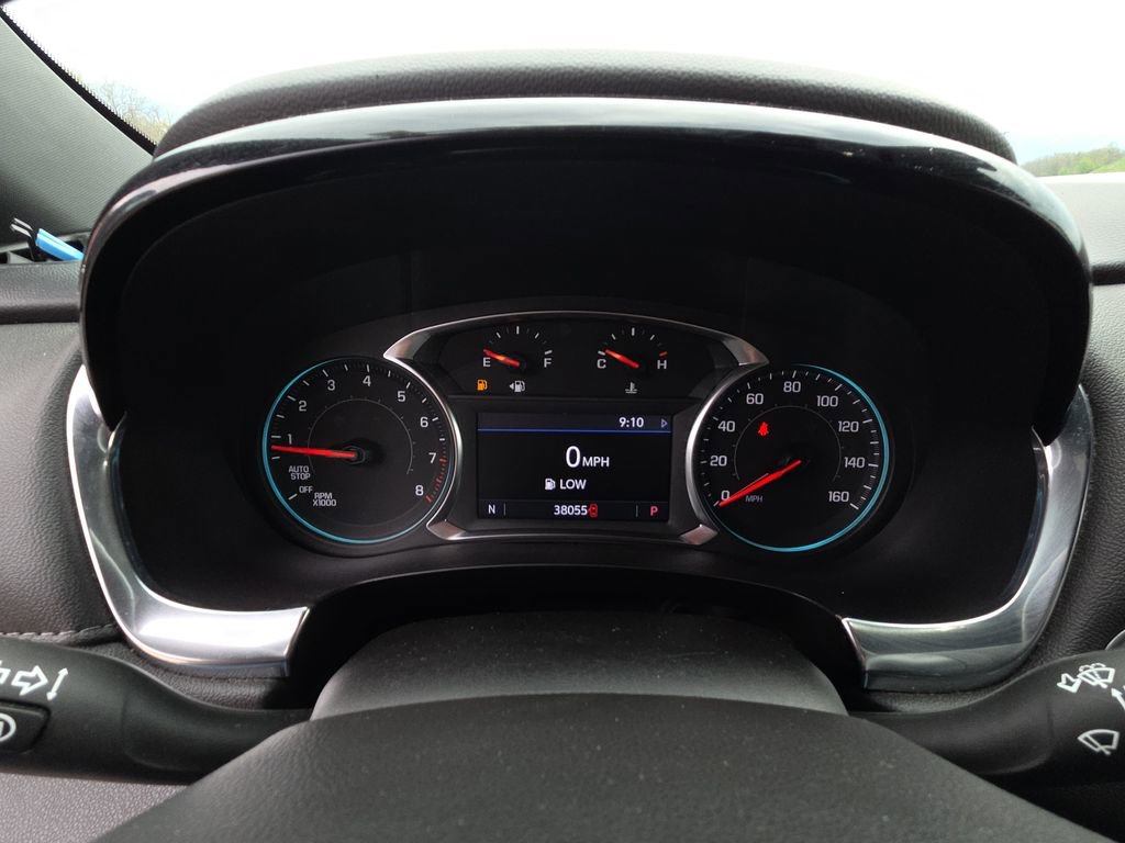 Used 2023 Chevrolet Traverse LT image 9