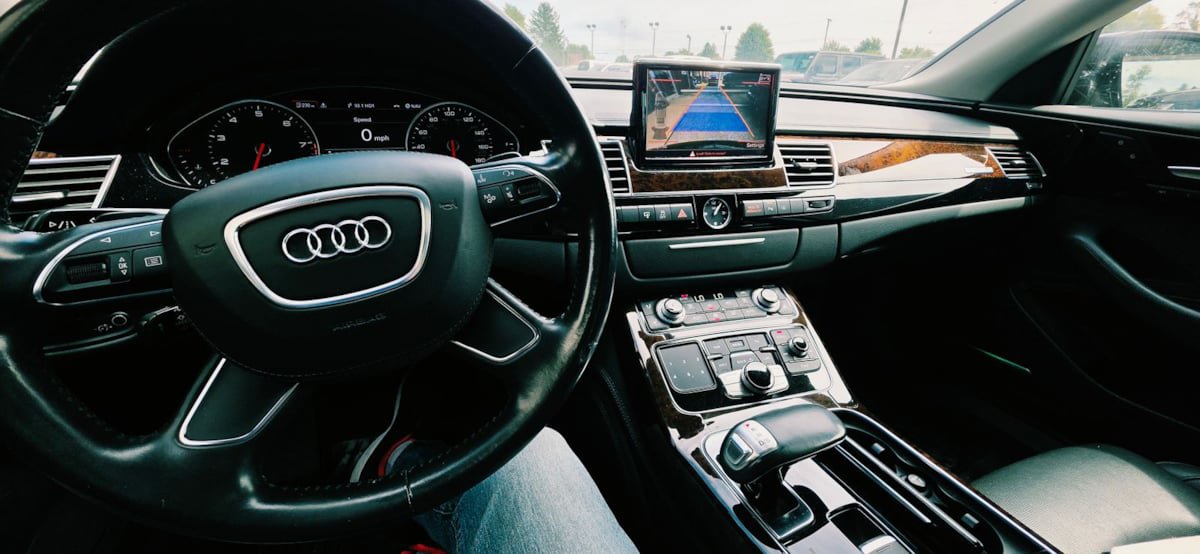Used 2011 Audi A8 L 4.2 AWD/4WD image 12
