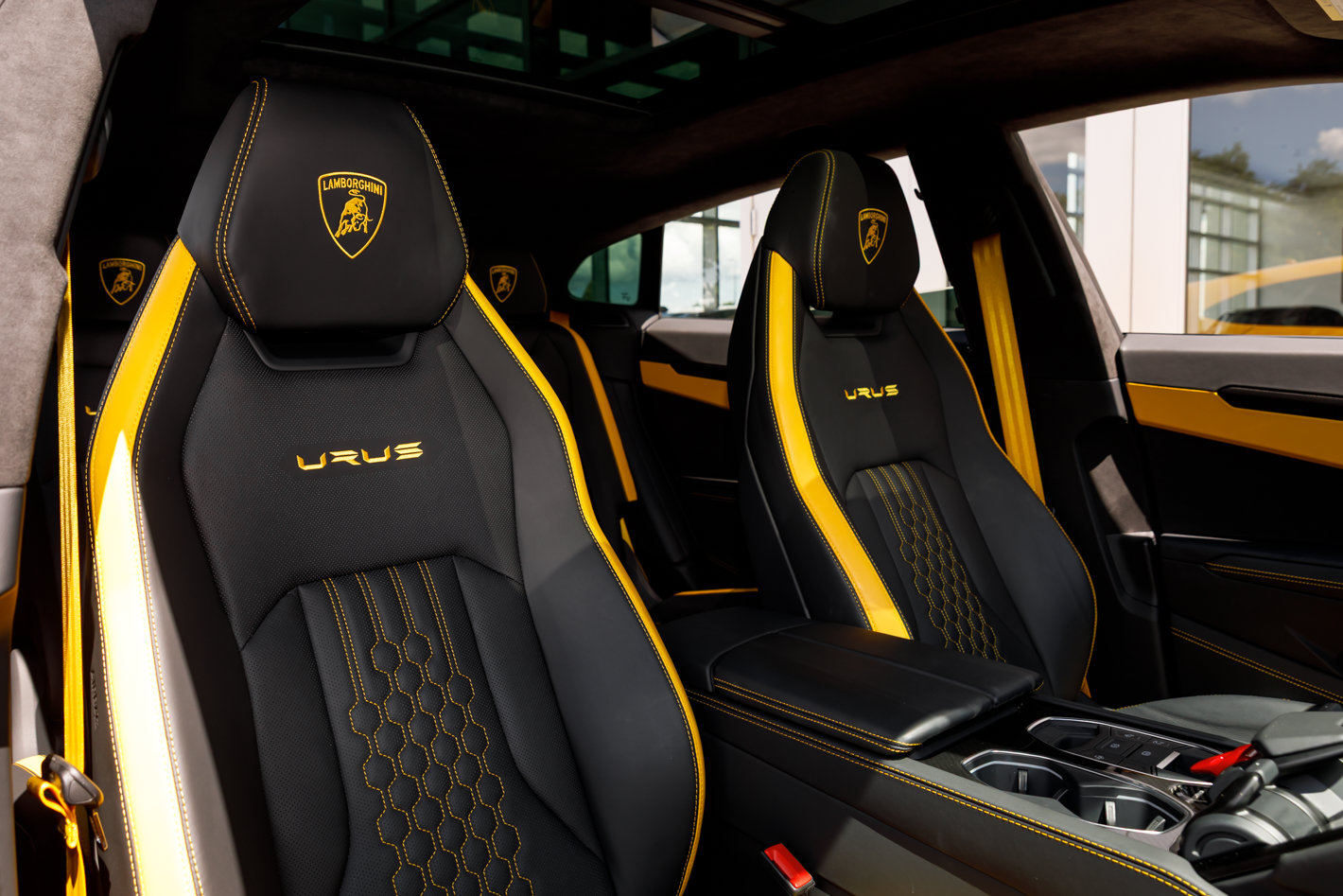 Used 2024 Lamborghini Urus S AWD/4WD image 44