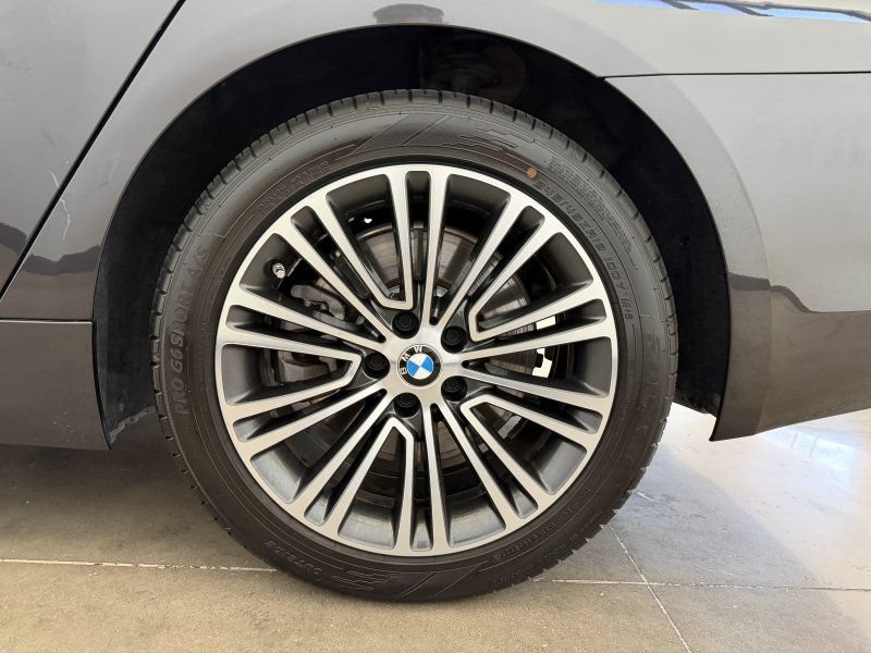 Used 2020 BMW 540i RWD image 12