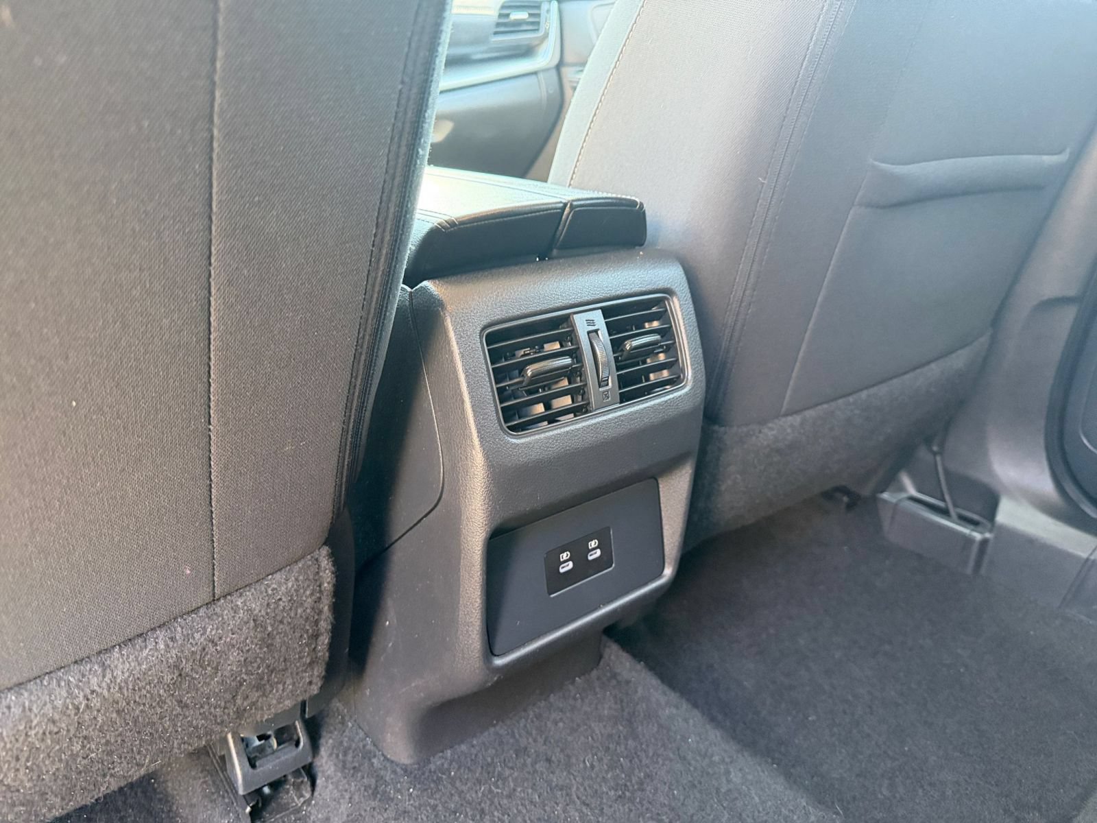 Used 2025 Nissan Rogue SV FWD image 24