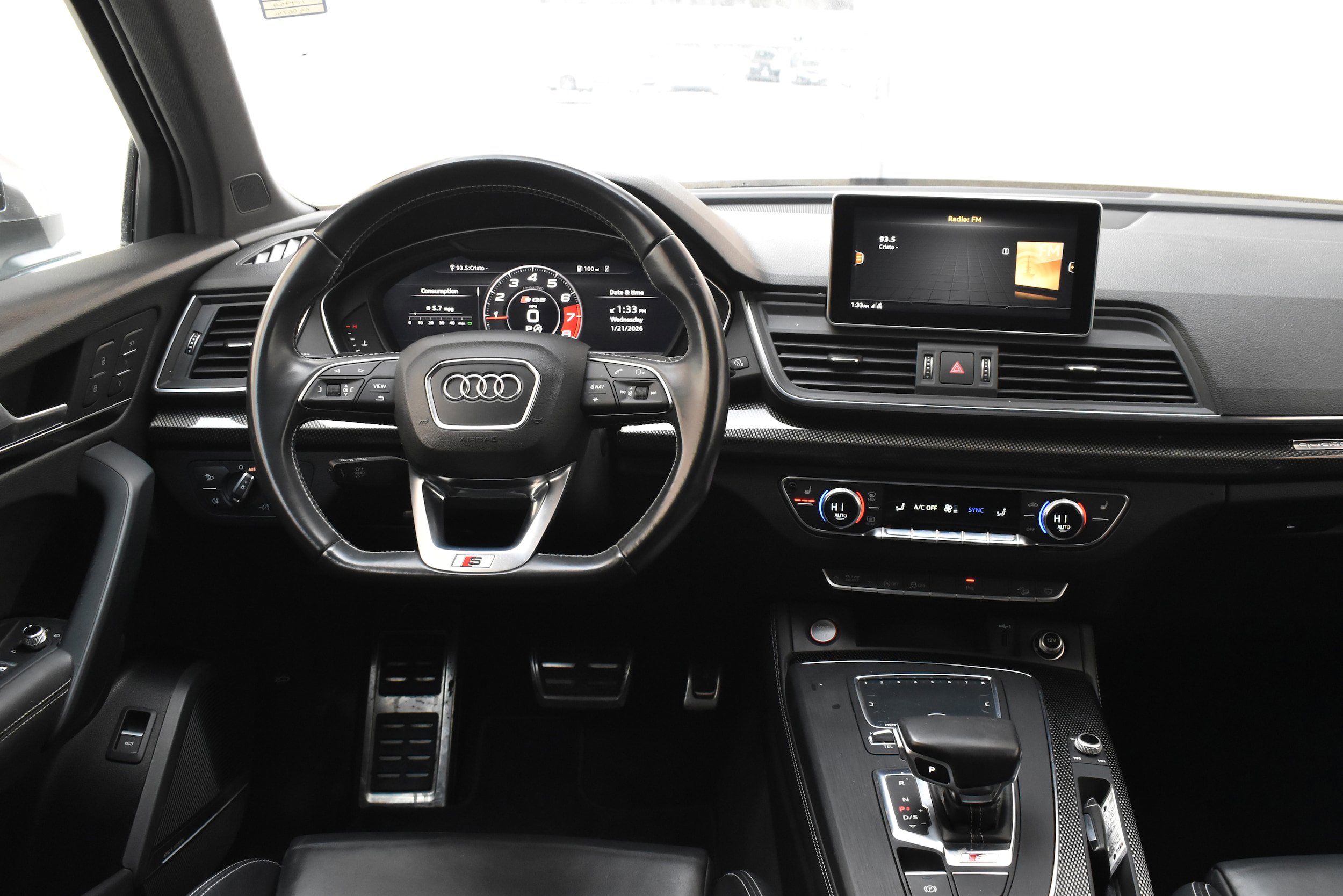 Used 2020 Audi SQ5 Premium Plus w/ Premium Plus Package image 29