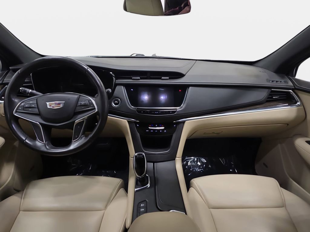 Used 2018 Cadillac XT5 AWD image 10