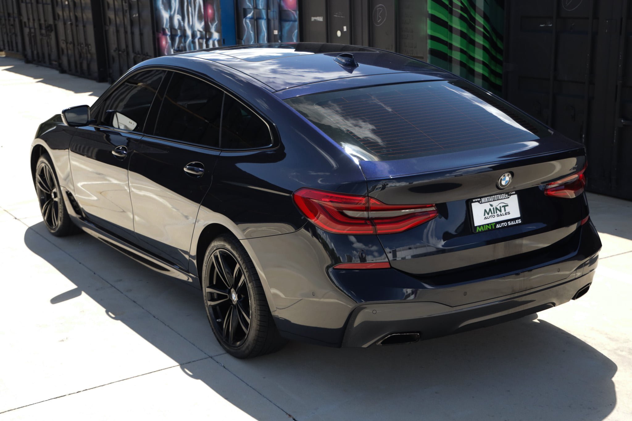 Used 2018 BMW 640i Gran Turismo xDrive w/ M Sport Package AWD/4WD image 8