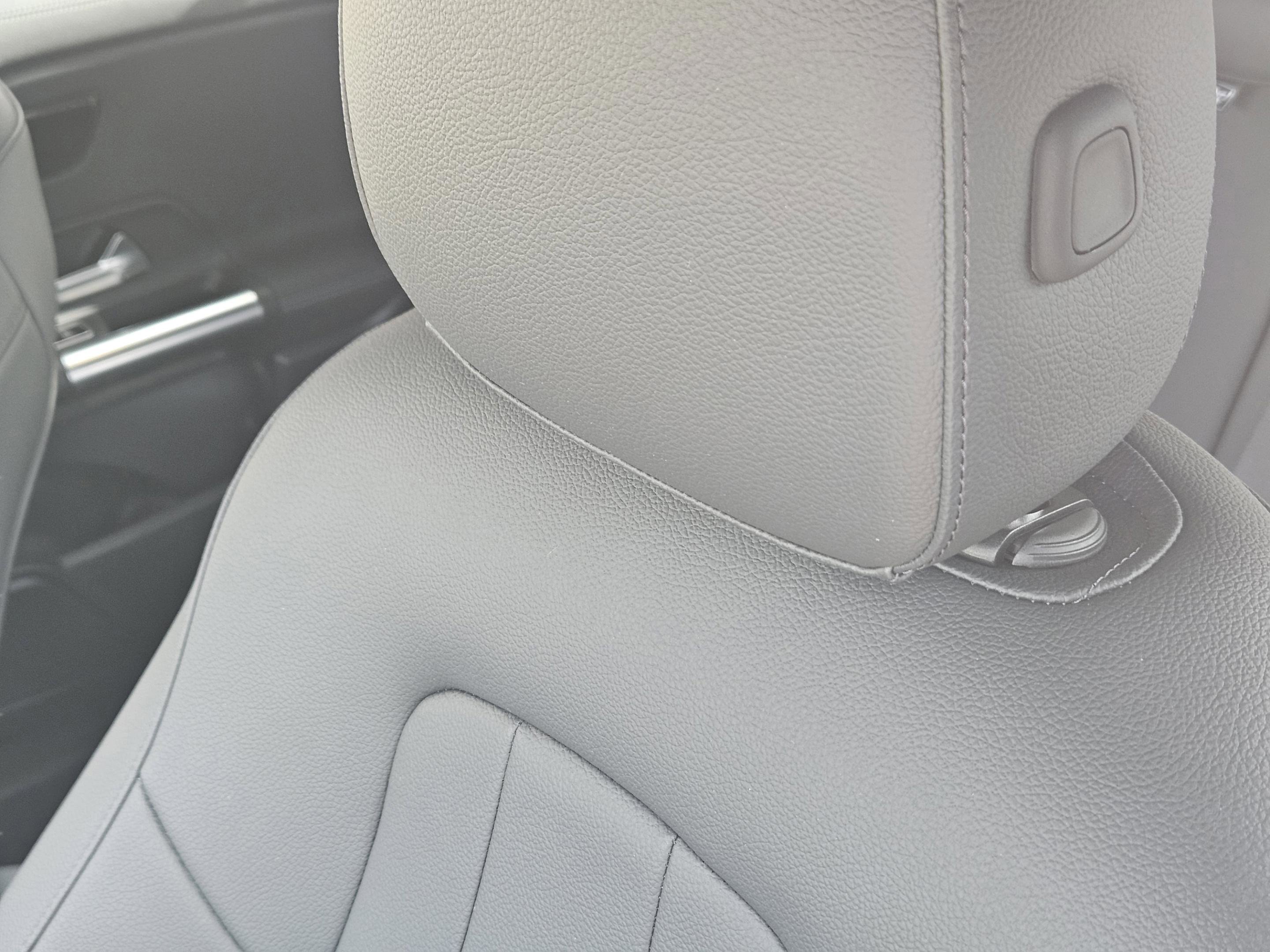 Certified 2026 Mercedes-Benz GLA 250 250 image 8