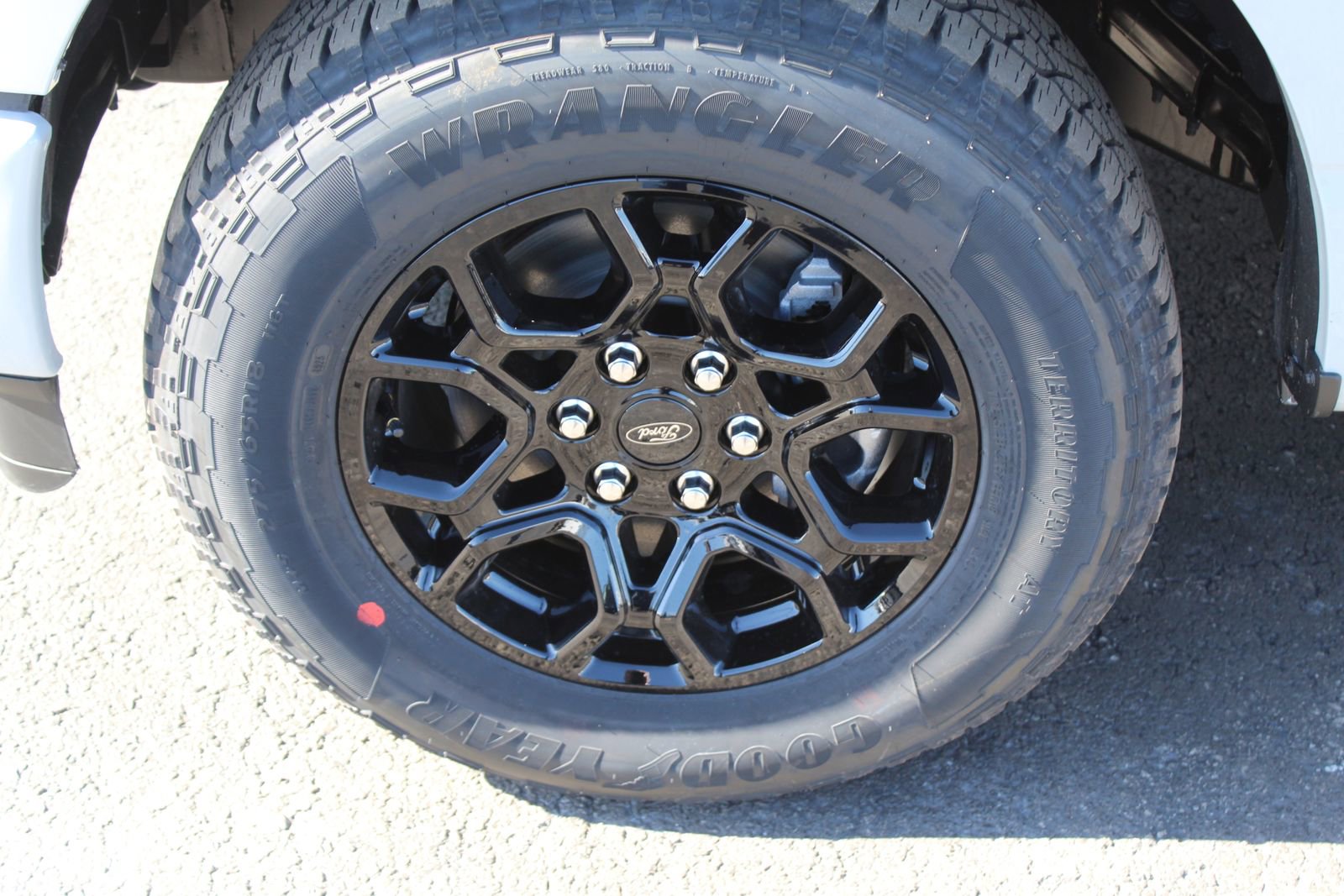 New 2026 Ford F150 XLT w/ Equipment Group 302A MID image 2