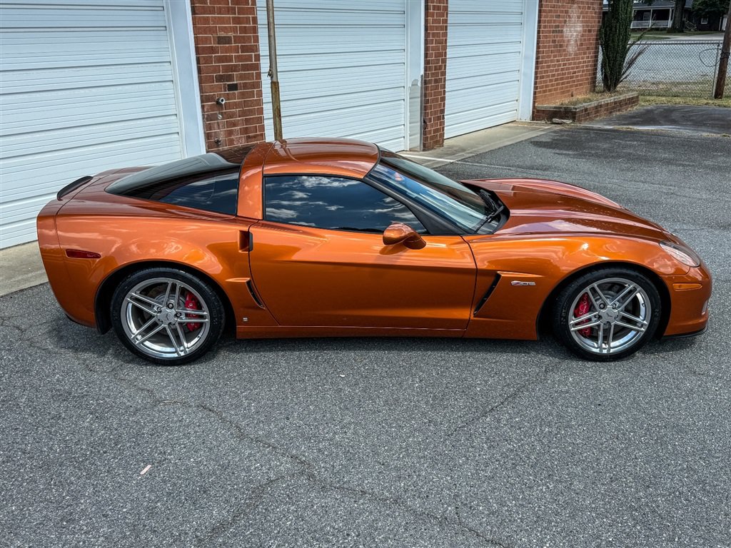Used 2007 Chevrolet Corvette Z06 w/ Preferred Equipment Group RWD image 38