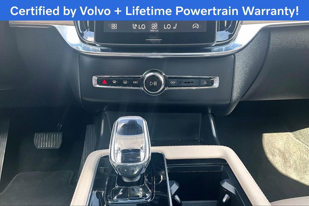 Certified 2025 Volvo XC90 B5 Plus image 42