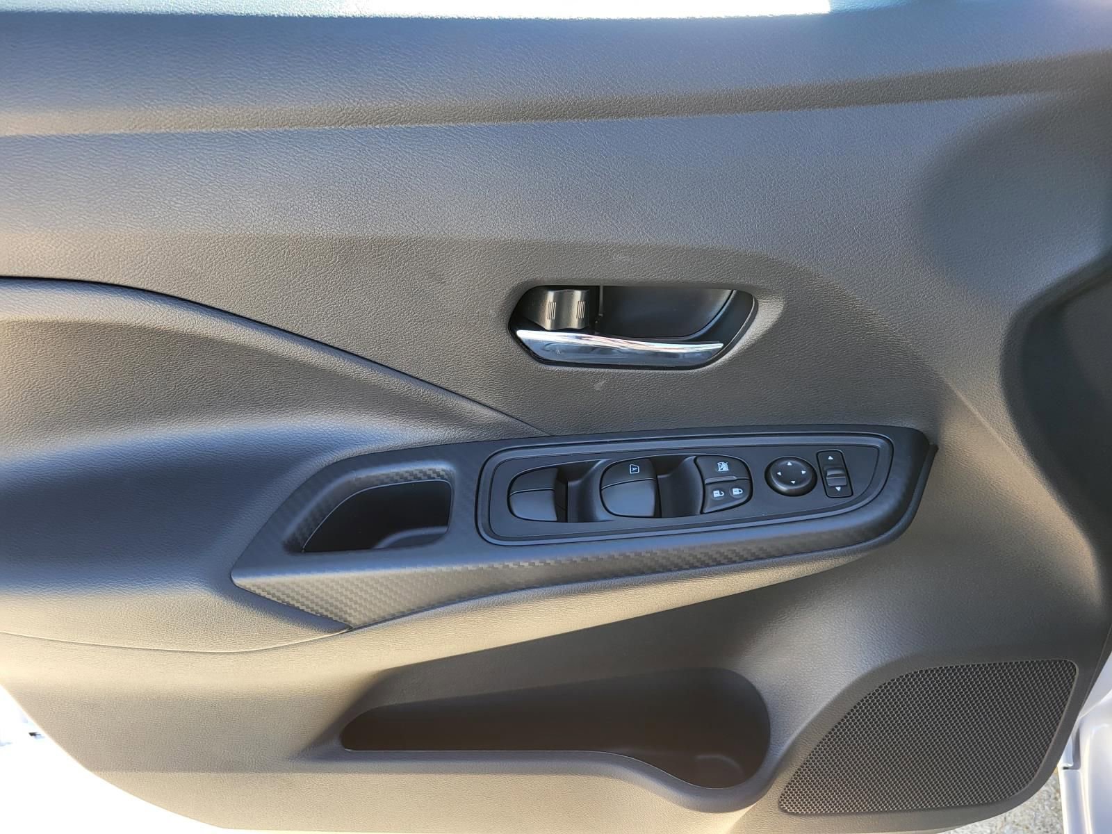 New 2025 Nissan Versa SV w/ Trunk Package image 16