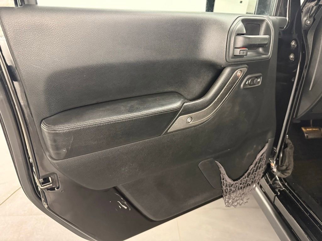 Used 2017 Jeep Wrangler Sport image 28