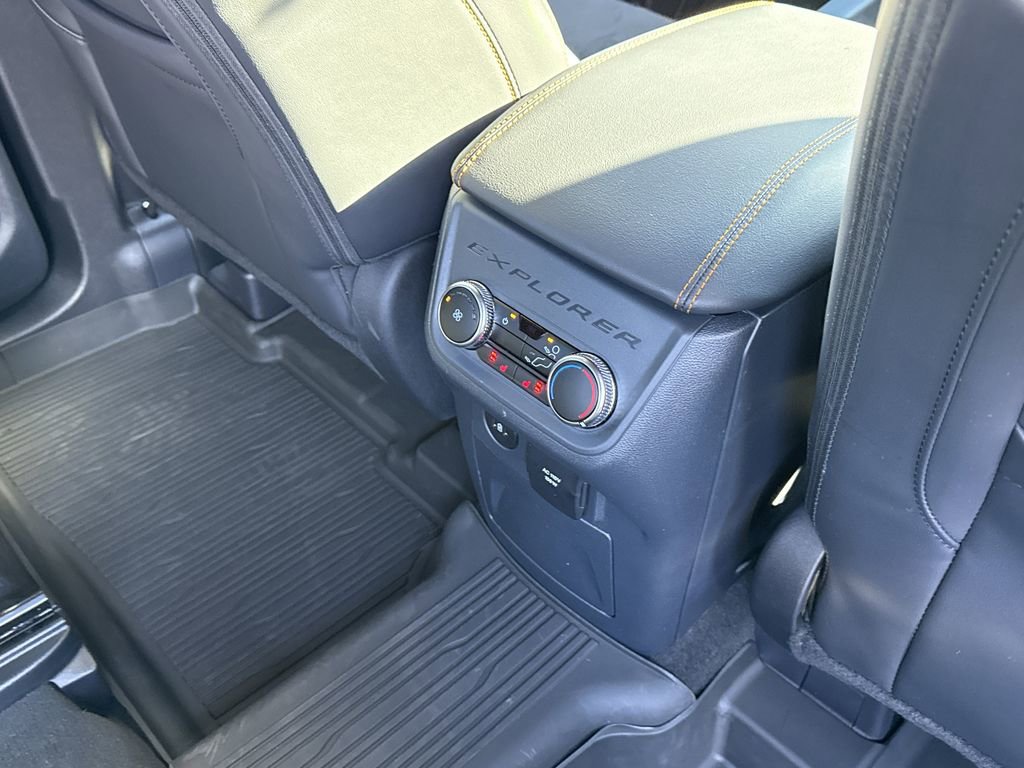 Used 2026 Ford Explorer Tremor w/ Tremor Convenience Package image 31