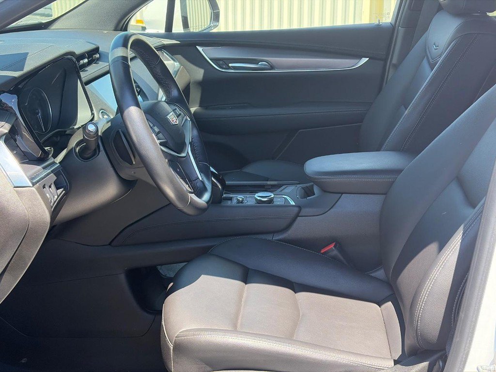 Used 2023 Cadillac XT5 Luxury AWD/4WD image 4