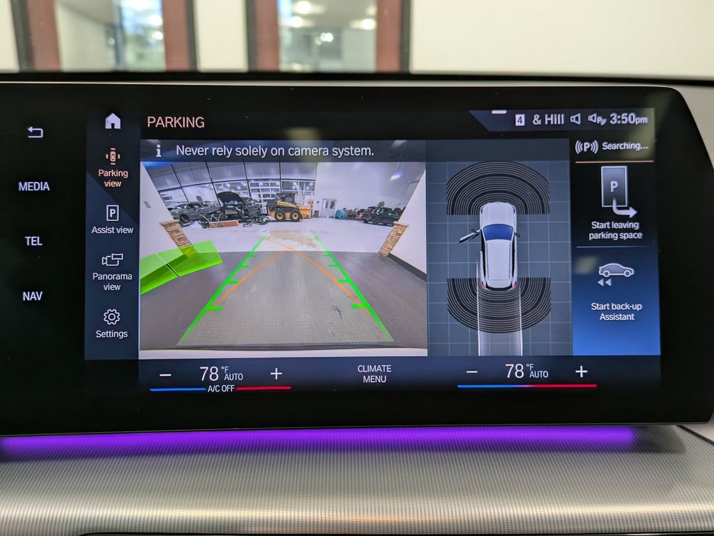 Used 2023 BMW X1 xDrive28i AWD/4WD image 14