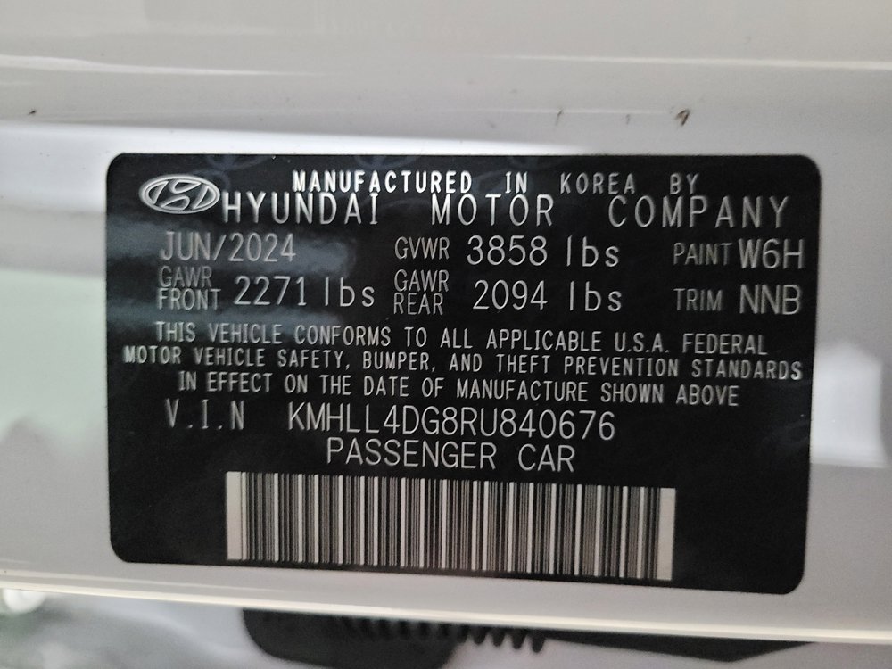 Used 2024 Hyundai Elantra SE FWD image 33